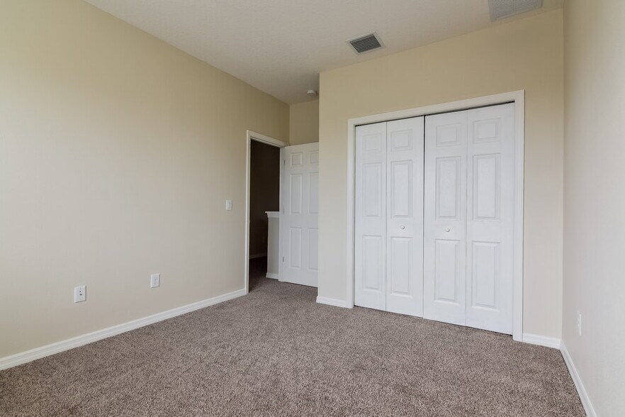 Building Photo - 8322 Deerland Bluff Ln