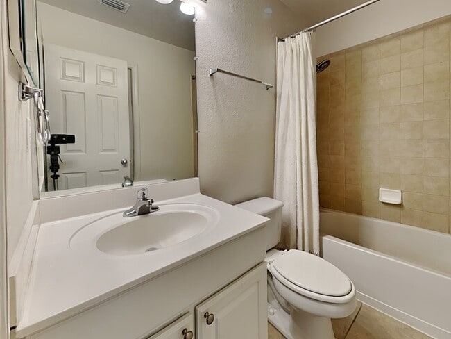 Building Photo - 5236 Hampton Beach Pl