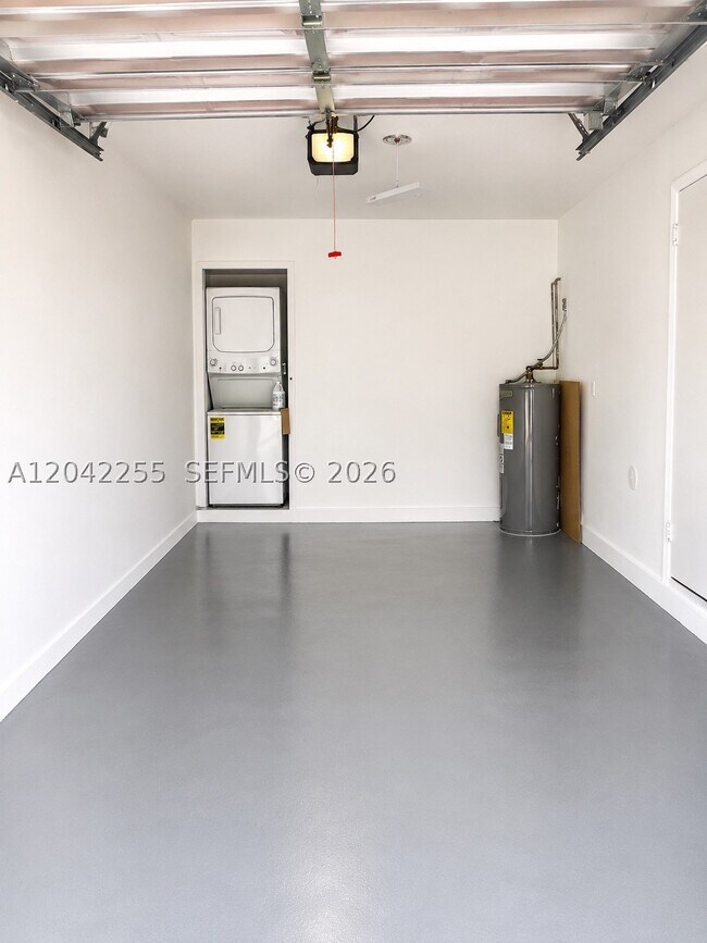 Building Photo - 14912 SW 104th St