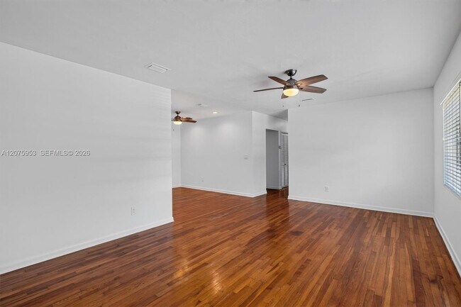Building Photo - 6629 SW 65th St