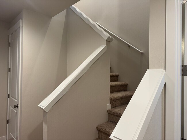 Building Photo - Spacious 3 Bedroom – Move-In Ready Brand n...