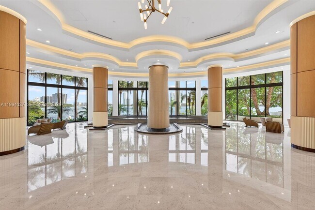 Building Photo - 2800 Island Blvd