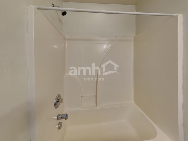 Building Photo - 1611 Rustic Arch Way