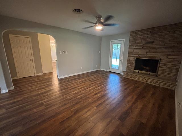 Building Photo - 4212 Selkirk Dr W