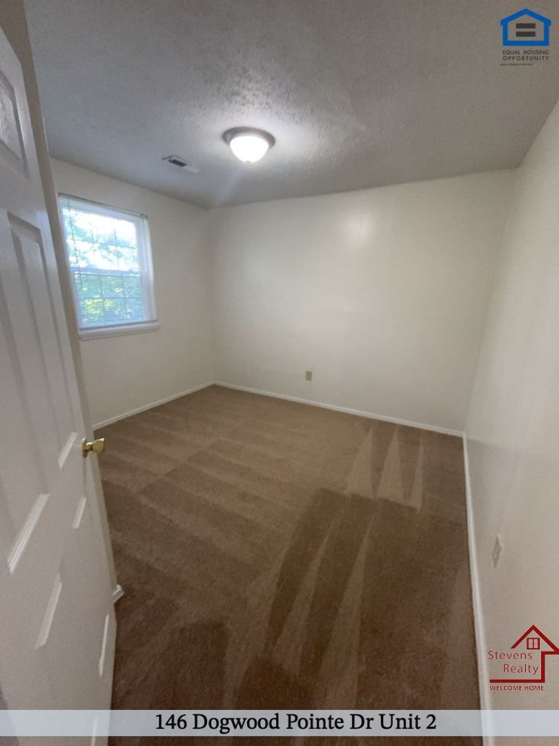 Building Photo - 146 Dogwood Pointe Dr