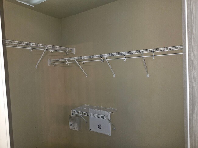 Building Photo - Garden Home in Gated Community