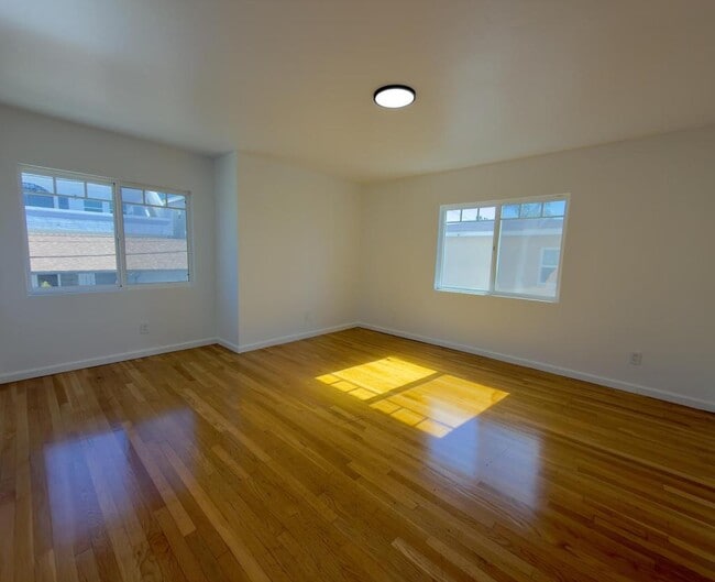 Building Photo - 731 Beryl St