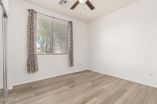 Building Photo - 15429 W Ventura St