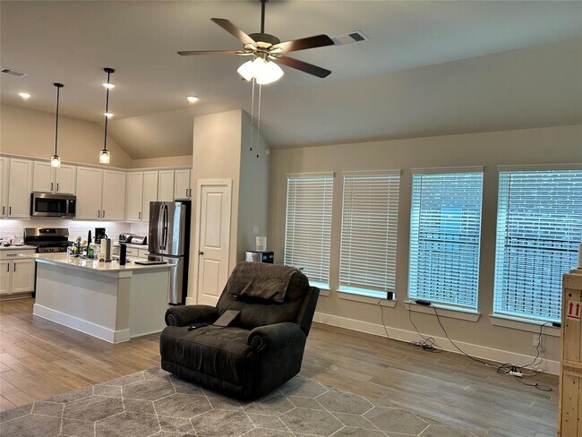 Building Photo - 2437 Fairway Hbr Dr
