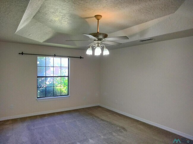Building Photo - 2620 Fred Daugherty Dr