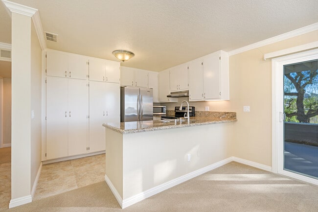 Building Photo - Remodeled Seawatch Condo with Beautiful Views