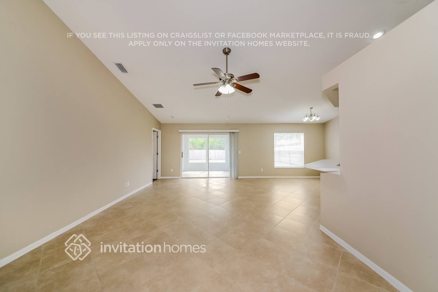 Building Photo - 4526 Sanibel Way