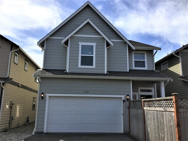 Building Photo - 5100 Balustrade Blvd SE