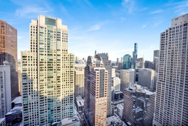 Building Photo - 30 E Huron St