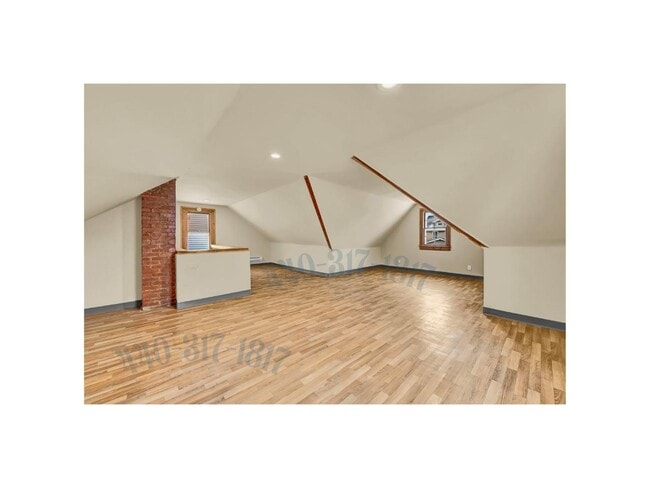 Building Photo - 6903 Thornton Dr