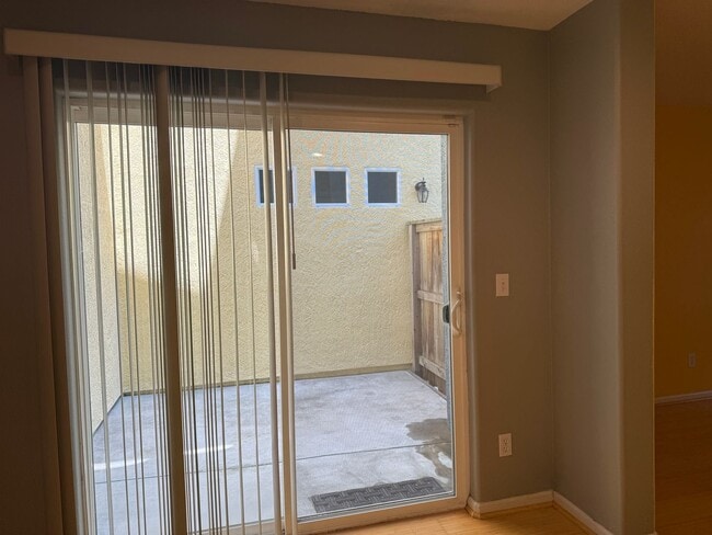Building Photo - Adorable 4/3 Tri-Level Home - Rancho!  Ple...