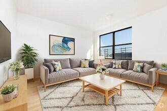 Building Photo - 3 bedroom in Brooklyn NY 11205