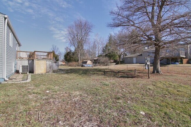 Building Photo - Nicely Updated Home