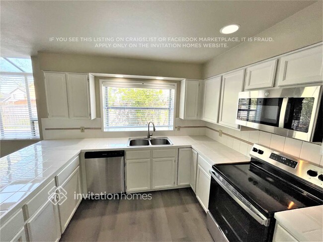 Building Photo - 746 S 32nd St