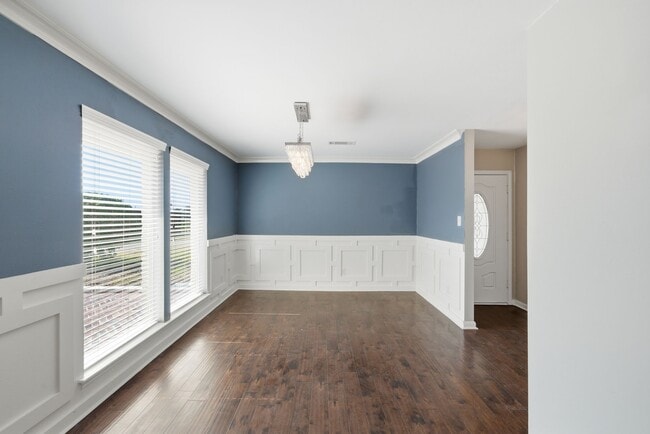 Building Photo - 2502 Hollow Hook Rd