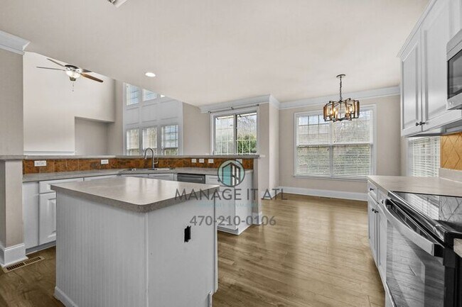 Building Photo - 5 Bedroom house rent in Suwanee near Peachtree Ridge High School