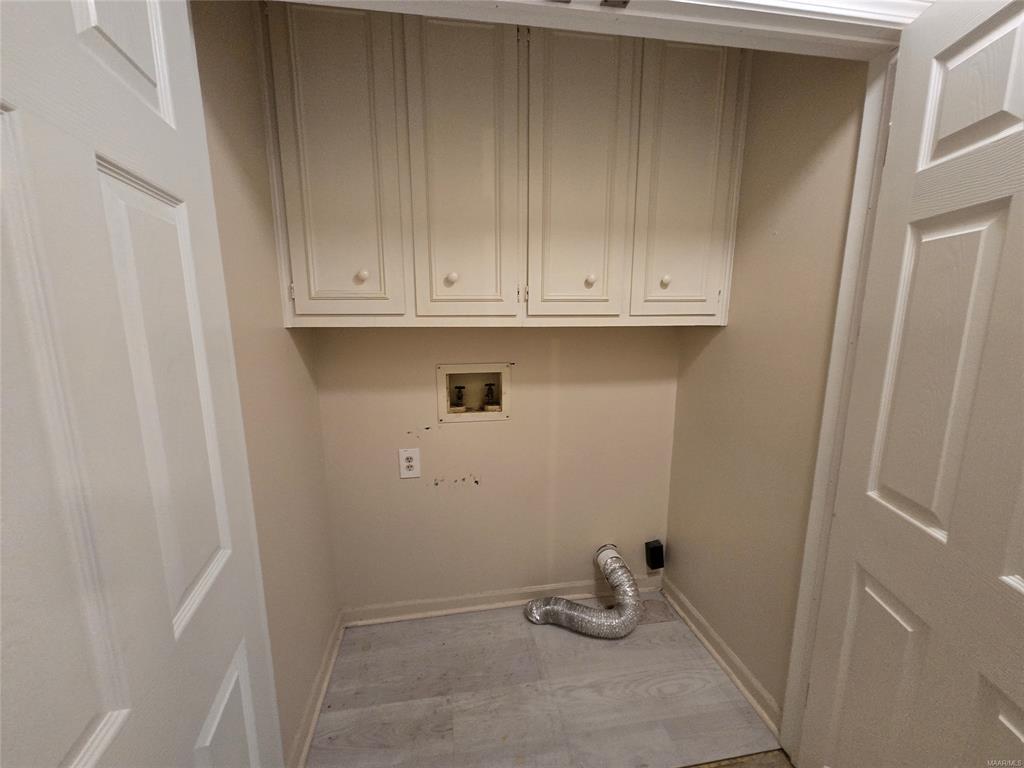 Building Photo - 1845 Young Farm Rd