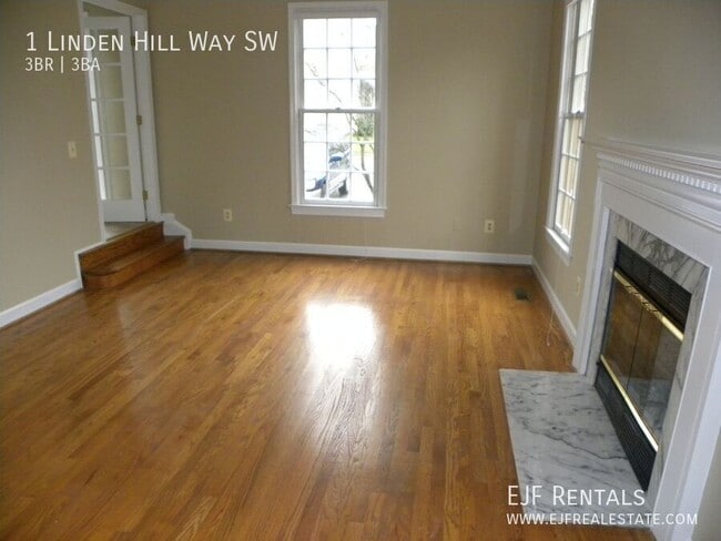 Building Photo - 1 Linden Hill Way SW