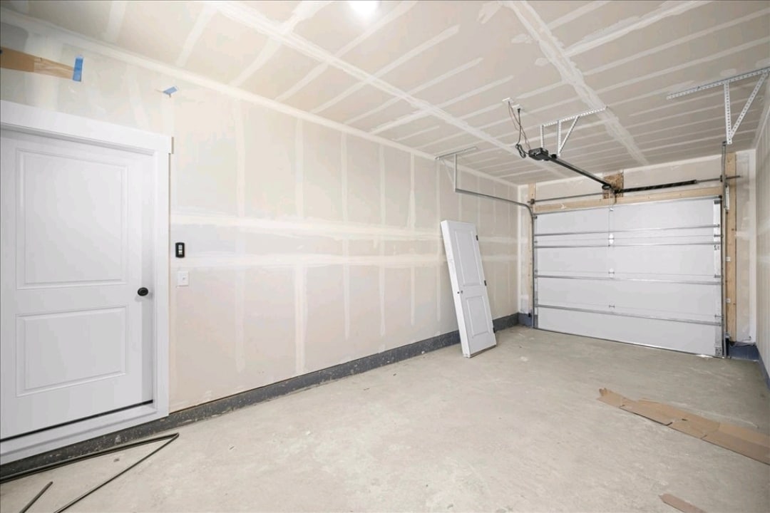 Building Photo - 6108 Northstead Ave