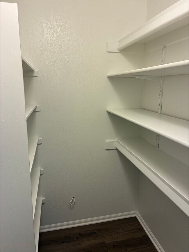 Building Photo - **COMFY 2 BEDROOM/2 FULL BATHROOM CONDO IN PHOENIX (48TH STREET & ELLIOT)**