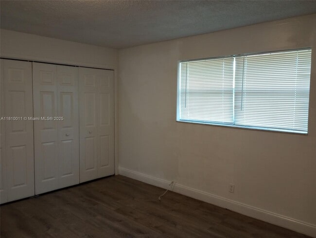 Building Photo - 5845 Blueberry Ct