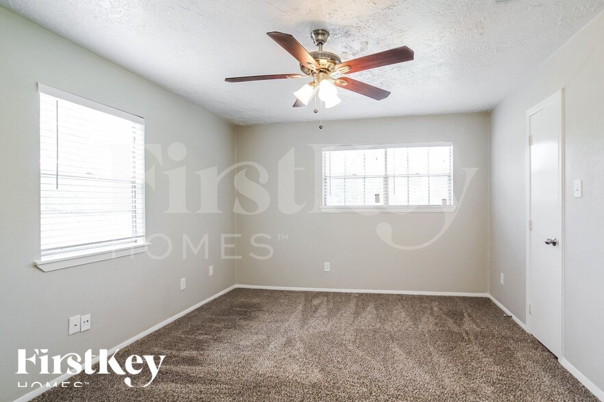 Building Photo - 4222 Chestergate Dr