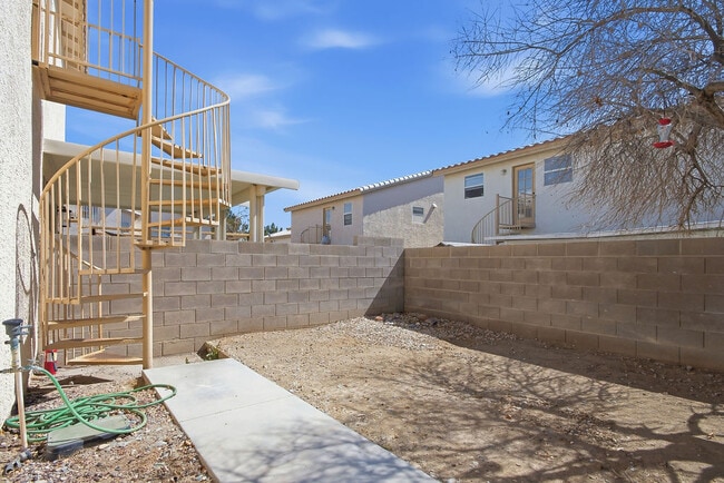 Building Photo - 7561 Glowing Ember Ct