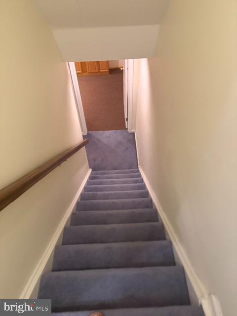 Building Photo - 110 Pin Oak Ct