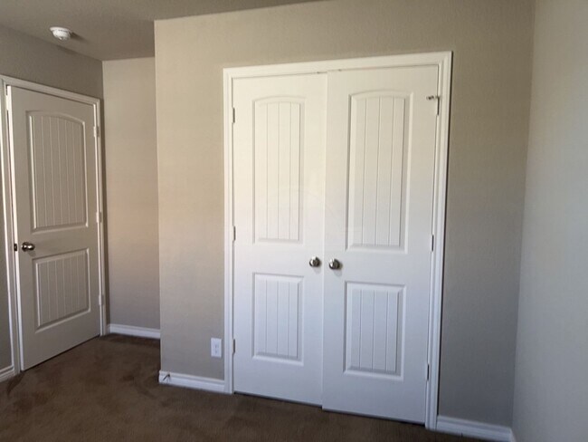 Building Photo - 2604 Tarrant County Dr