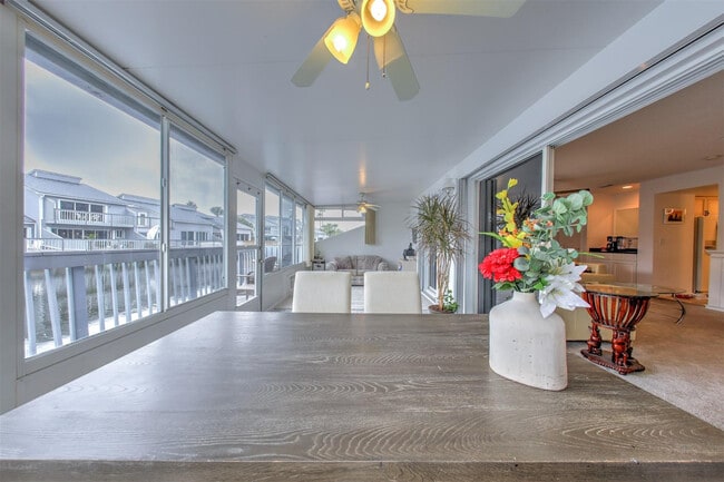 Building Photo - 4949 N Hwy A1A