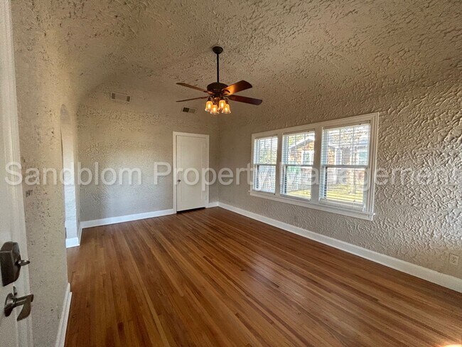 Building Photo - For Lease | Midtown Tulsa | Available Now!