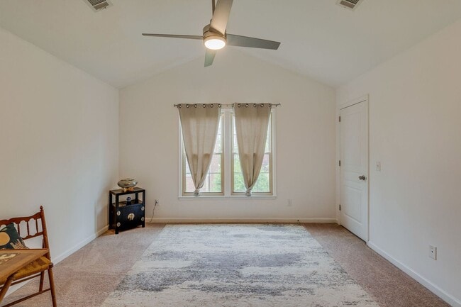 Building Photo - 511 Prince of Wales Ct