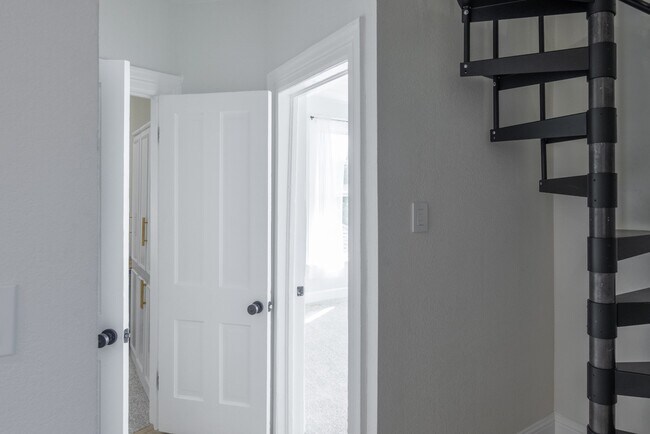 Building Photo - Stunning Remodeled Patio Home in Baker – 3...
