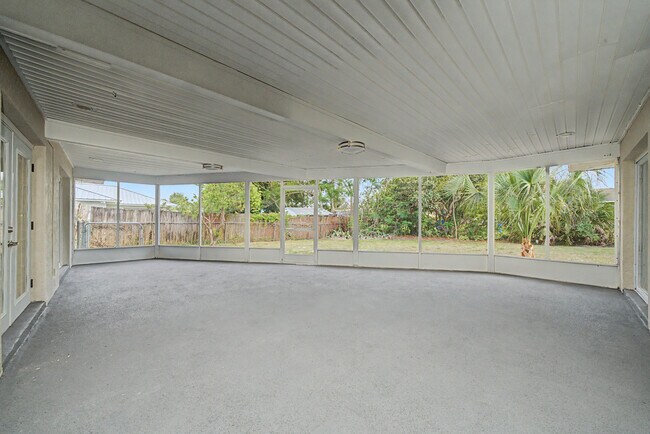 Building Photo - 4119 Tangier St