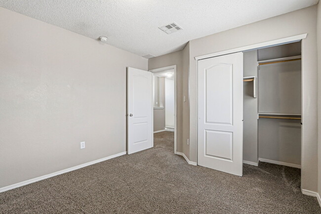 Building Photo - 14160 Lasso Rock Dr