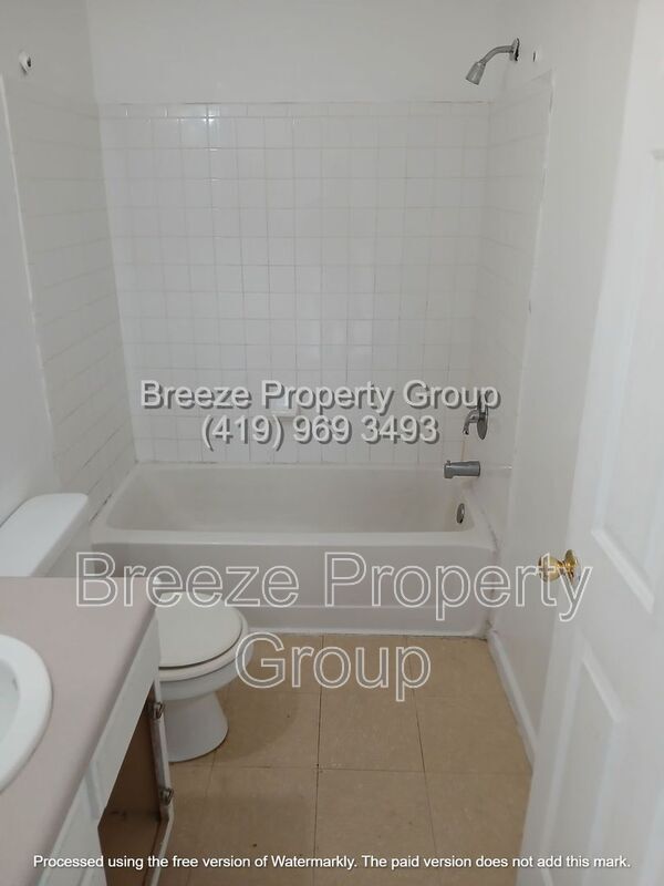 Building Photo - 501 Nova St