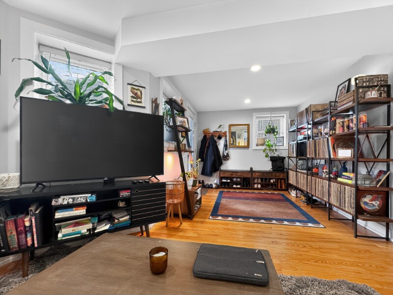 Building Photo - 3534 W Wrightwood Ave