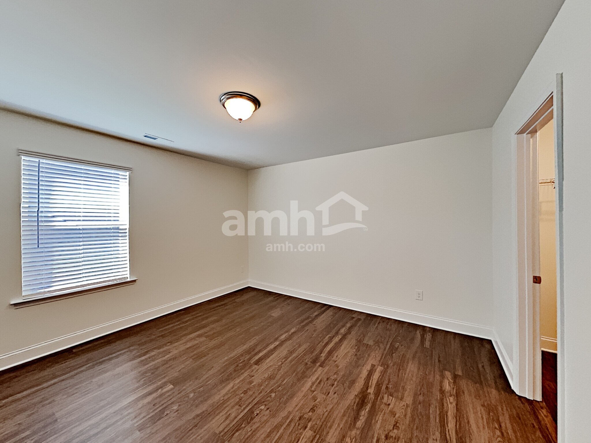 Building Photo - 205 Stowe Rd