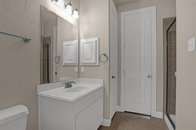 Building Photo - 1702 Tulare Dr