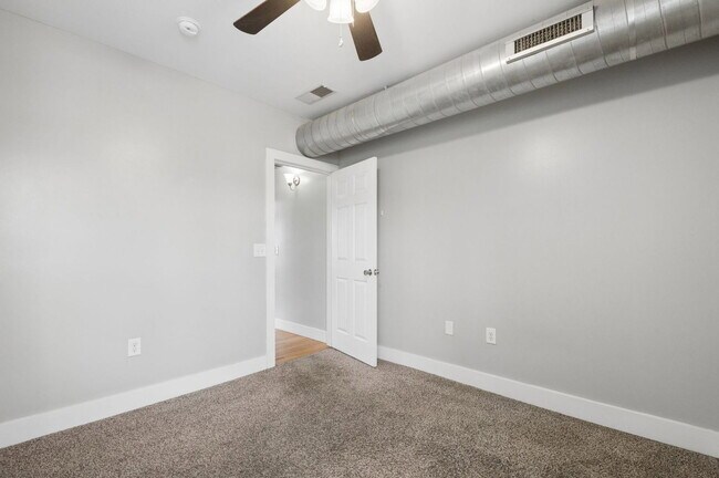 Building Photo - 1651 N Pearl St