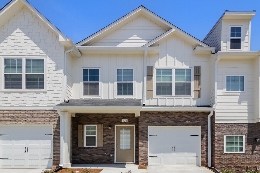 Building Photo - 122 Riley Cir
