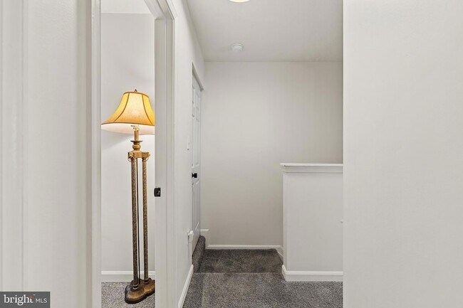 Building Photo - 2609 Claybrooke Dr