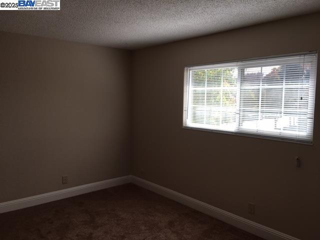 Building Photo - 2114 Peppertree Way