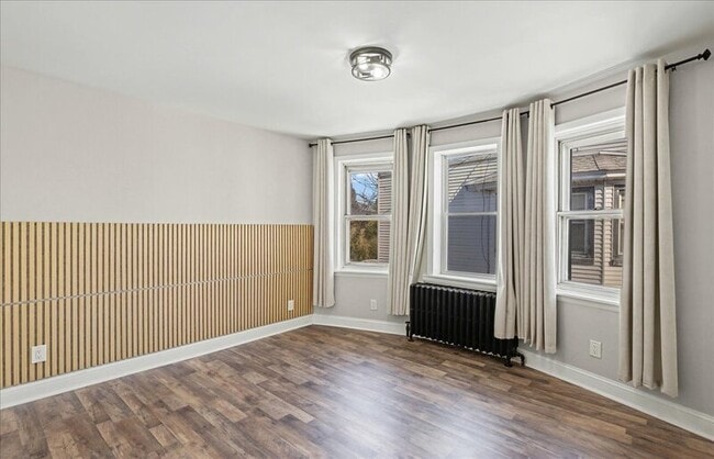 Building Photo - 515 Harrison Ave