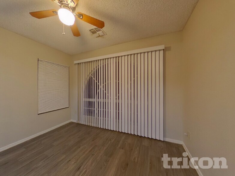 Building Photo - 1313 N Avoca